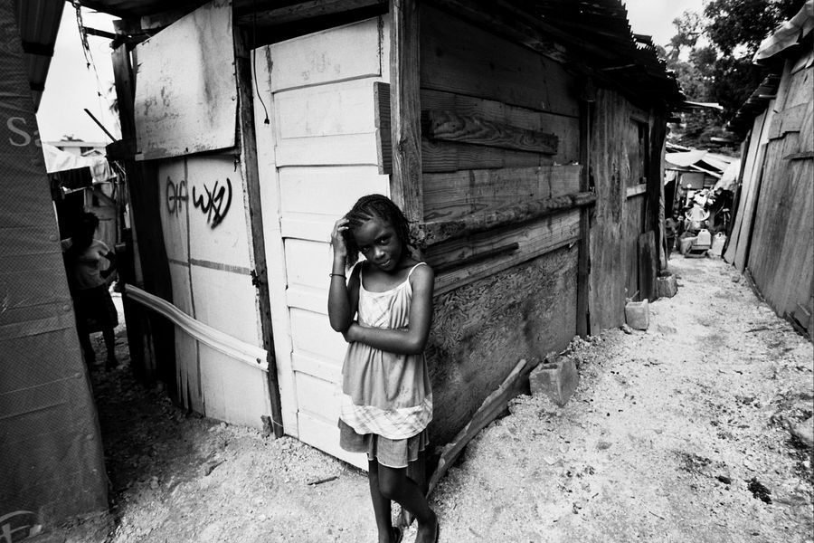 Camp outside of Port Au Prince : Haiti : Photography by Adam Stoltman: Sports Photography, The Arts, Portraiture, Travel, Photojournalism and Fine Art in New York